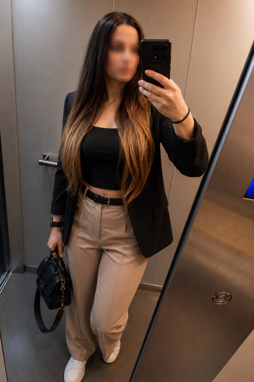 Lara Vesper – elegant lifestyle photo 6